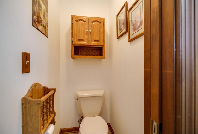 19-web-or-mls-933-oak-lea-dr