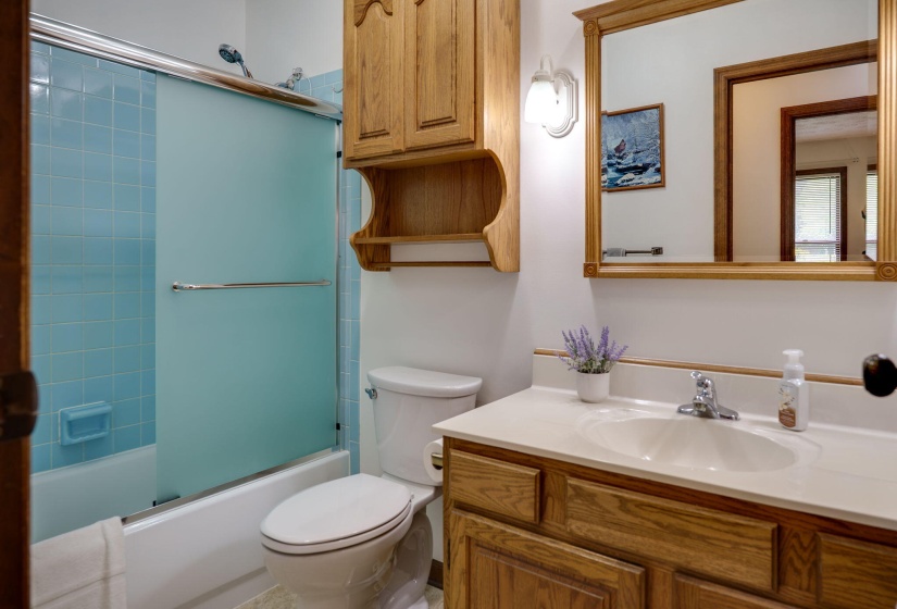 20-web-or-mls-933-oak-lea-dr
