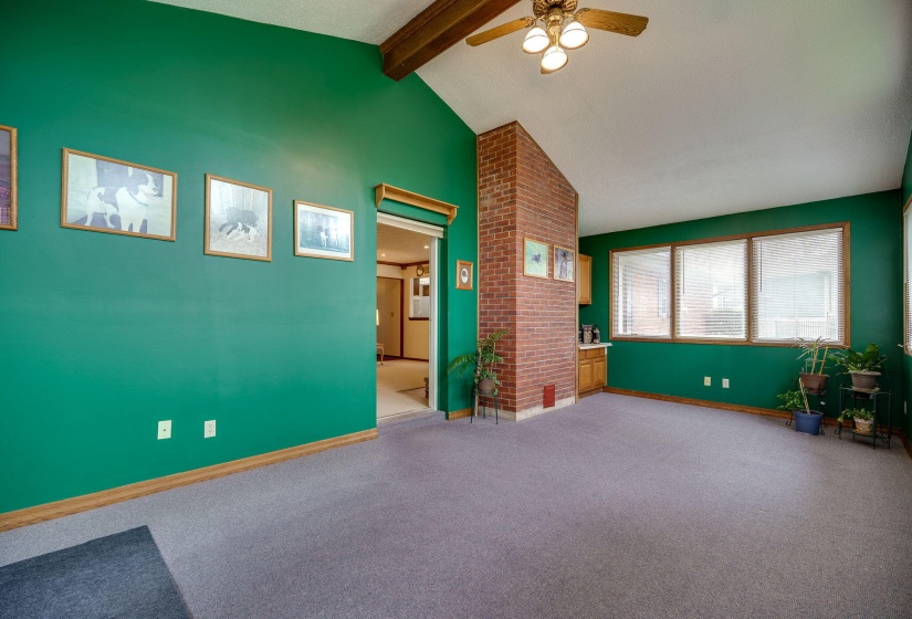 28-web-or-mls-933-oak-lea-dr