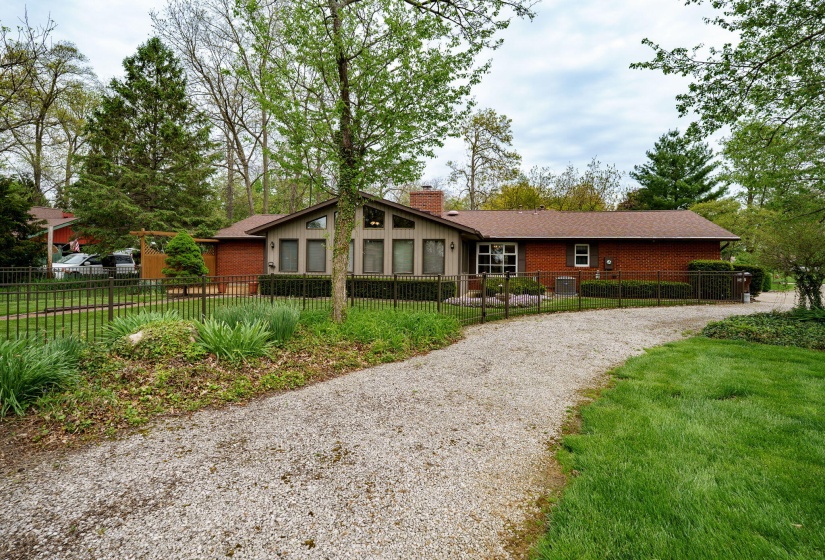36-web-or-mls-933-oak-lea-dr
