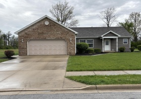 102 Village Parkway, Jackson Center, Ohio 45334, 3 Bedrooms Bedrooms, ,2 BathroomsBathrooms,Residential,For Sale,Village,1038412