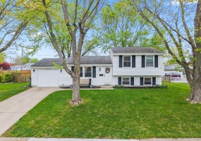 229 Southerly Hills Drive, Englewood, Ohio 45322, 3 Bedrooms Bedrooms, ,1 BathroomBathrooms,Residential,For Sale,Southerly Hills,1038414