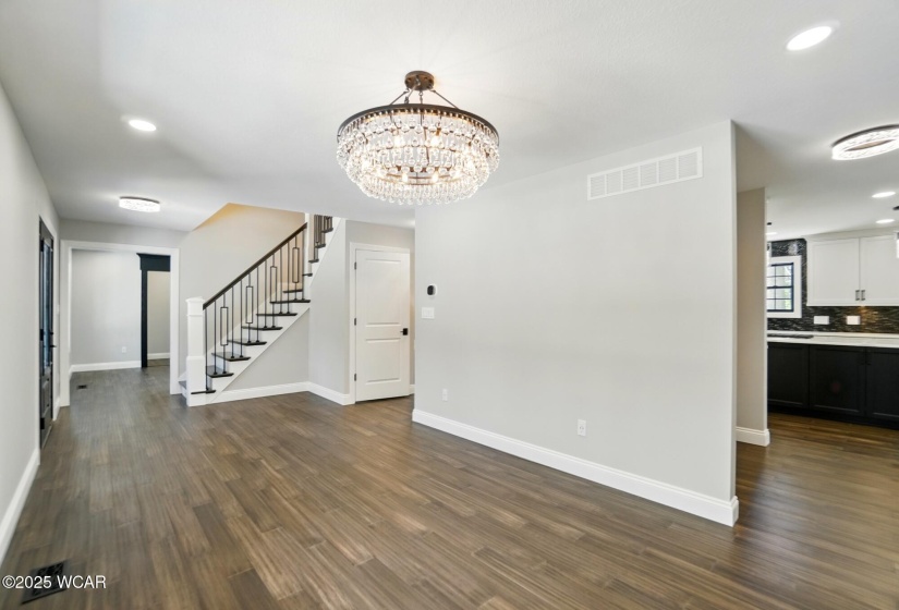 1652 Oak Woods Drive, Lima, Ohio, 5 Bedrooms Bedrooms, ,3 BathroomsBathrooms,Residential,For Sale,Oak Woods,306928