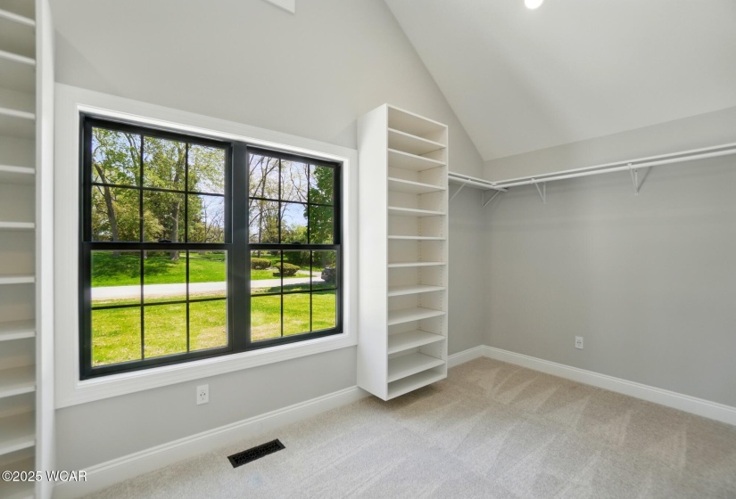 1652 Oak Woods Drive, Lima, Ohio, 5 Bedrooms Bedrooms, ,3 BathroomsBathrooms,Residential,For Sale,Oak Woods,306928