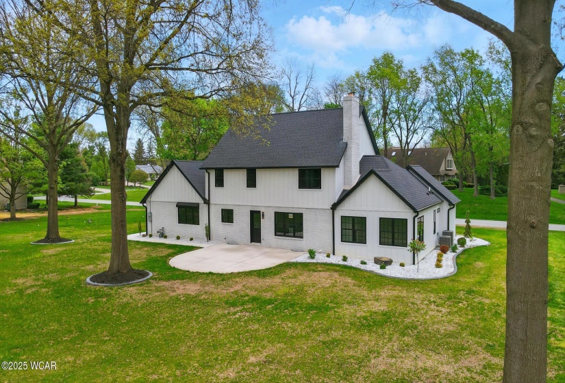 1652 Oak Woods Drive, Lima, Ohio, 5 Bedrooms Bedrooms, ,3 BathroomsBathrooms,Residential,For Sale,Oak Woods,306928