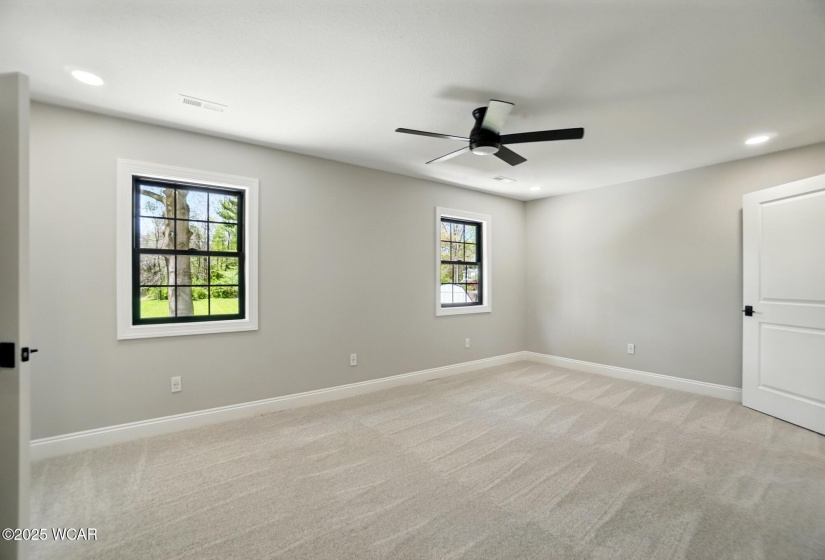 1652 Oak Woods Drive, Lima, Ohio, 5 Bedrooms Bedrooms, ,3 BathroomsBathrooms,Residential,For Sale,Oak Woods,306928