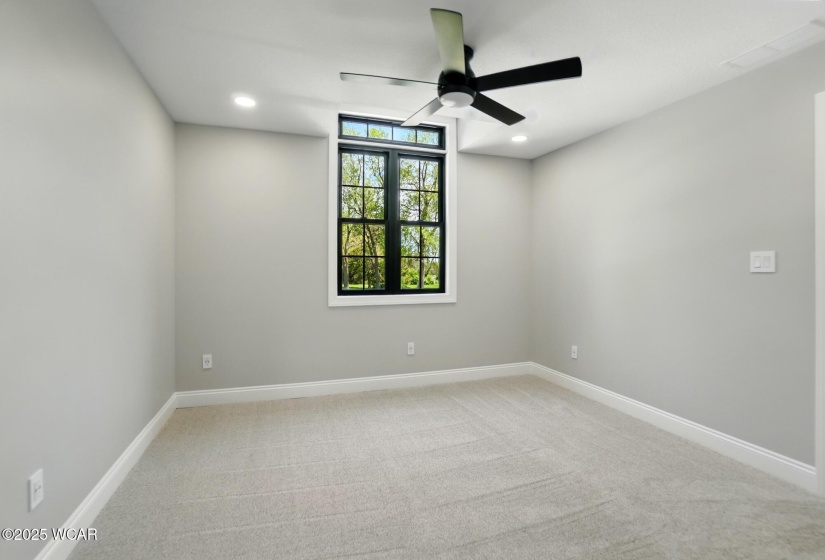 1652 Oak Woods Drive, Lima, Ohio, 5 Bedrooms Bedrooms, ,3 BathroomsBathrooms,Residential,For Sale,Oak Woods,306928
