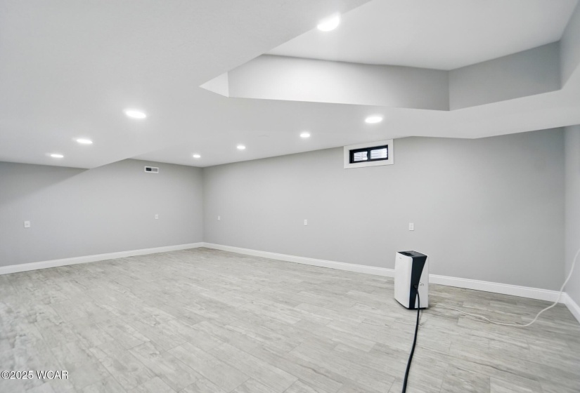 1652 Oak Woods Drive, Lima, Ohio, 5 Bedrooms Bedrooms, ,3 BathroomsBathrooms,Residential,For Sale,Oak Woods,306928
