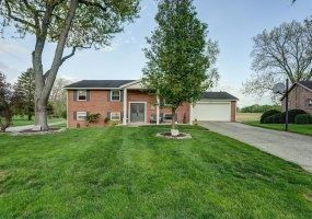 235 Hickory Drive, Greenville, Ohio 45331, 5 Bedrooms Bedrooms, ,2 BathroomsBathrooms,Residential,For Sale,Hickory,1038418