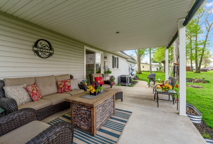 7745 Mohawk St (Exterior)-19