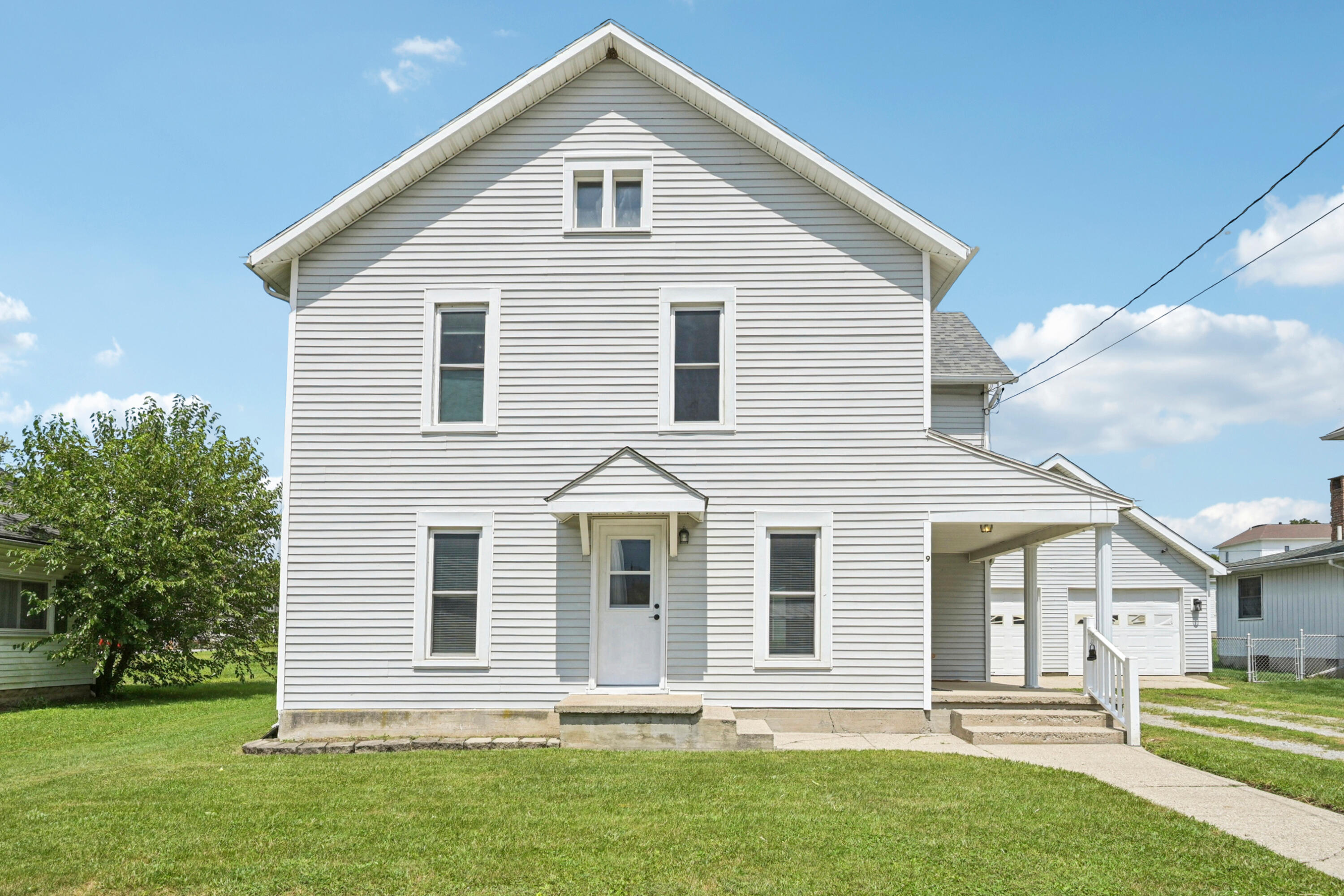 9 1st Street, Christiansburg, Ohio 45389