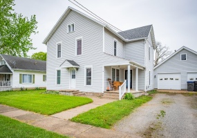 9 1st Street, Christiansburg, Ohio 45389, 4 Bedrooms Bedrooms, ,2 BathroomsBathrooms,Residential,For Sale,1st,1038428
