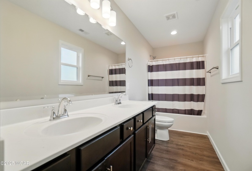 1421 Moby Court, Van Wert, Ohio, 3 Bedrooms Bedrooms, ,2 BathroomsBathrooms,Residential,For Sale,Moby,306752