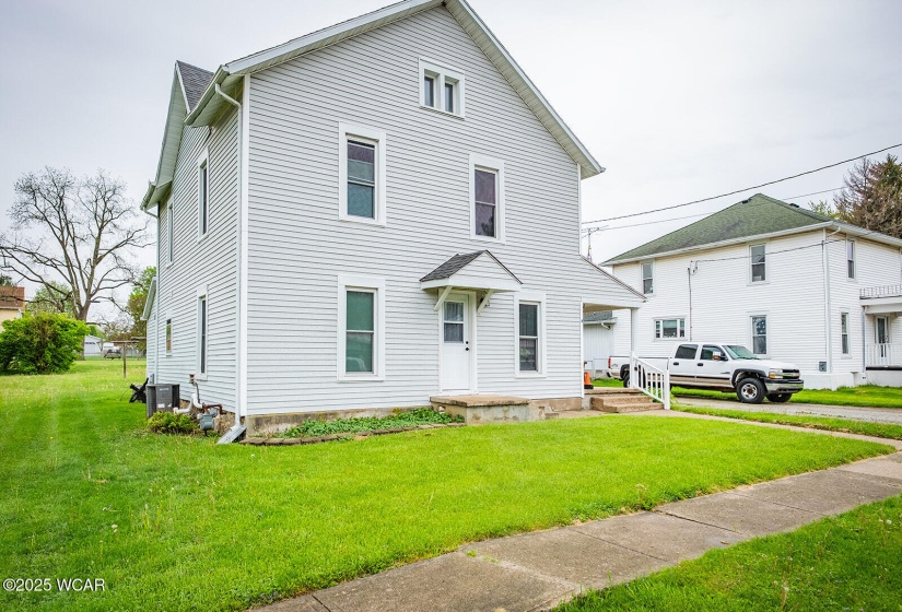 9 First Street, Christiansburg, Ohio, 4 Bedrooms Bedrooms, ,2 BathroomsBathrooms,Residential,For Sale,First,306938