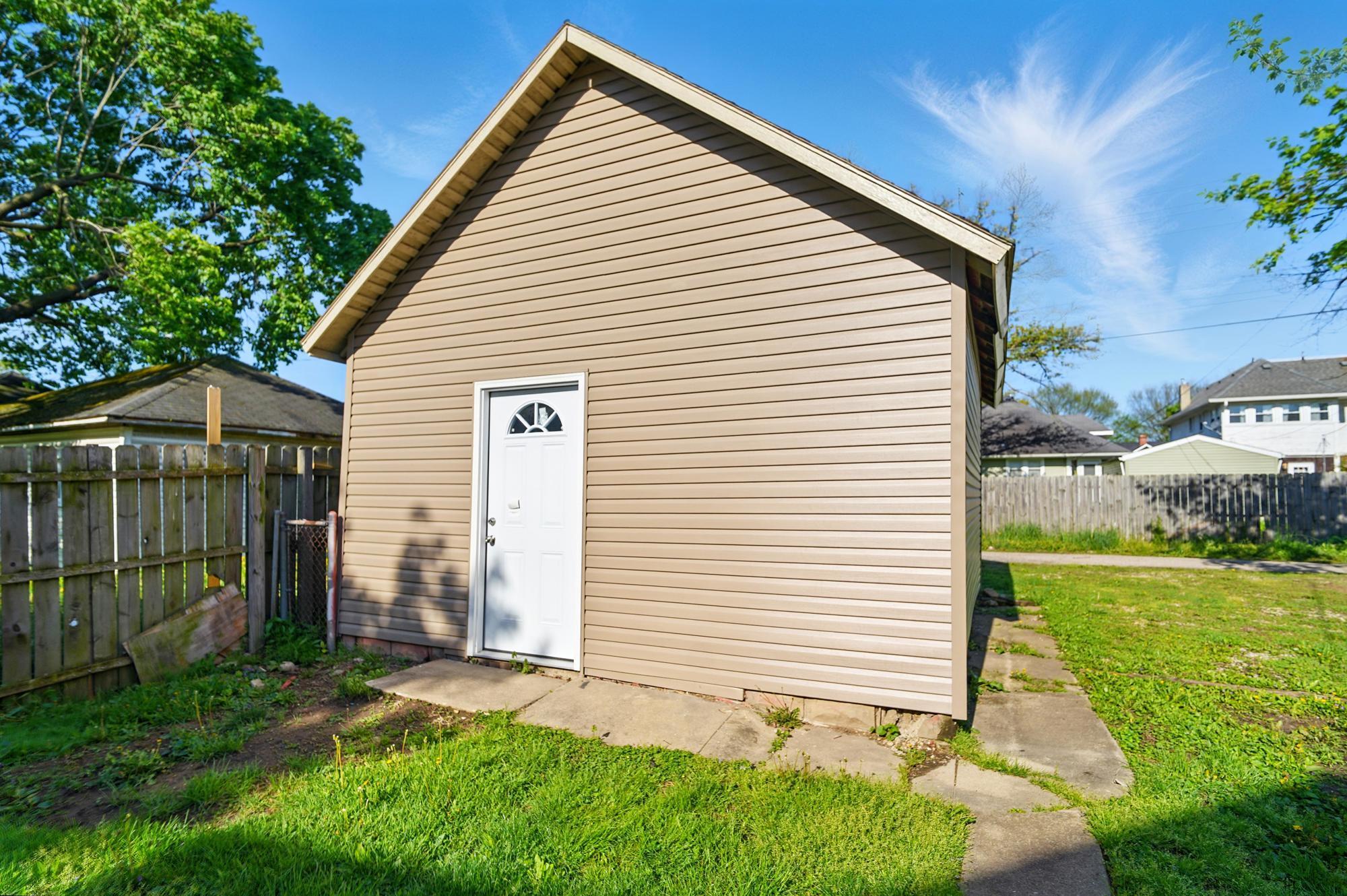 1415 Woodward Avenue, Springfield, Ohio 45506