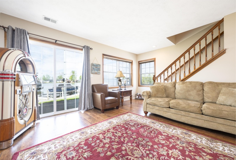 7461 Snug Harbor Dr-6