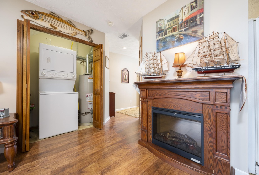 7461 Snug Harbor Dr-8