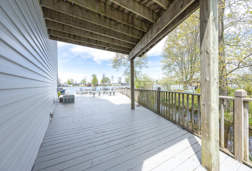 7461 Snug Harbor Dr-38