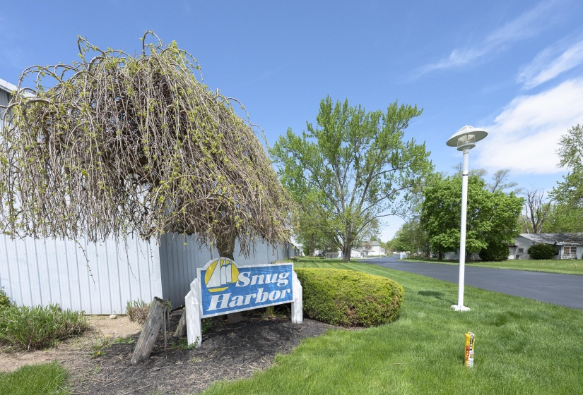7461 Snug Harbor Dr-39
