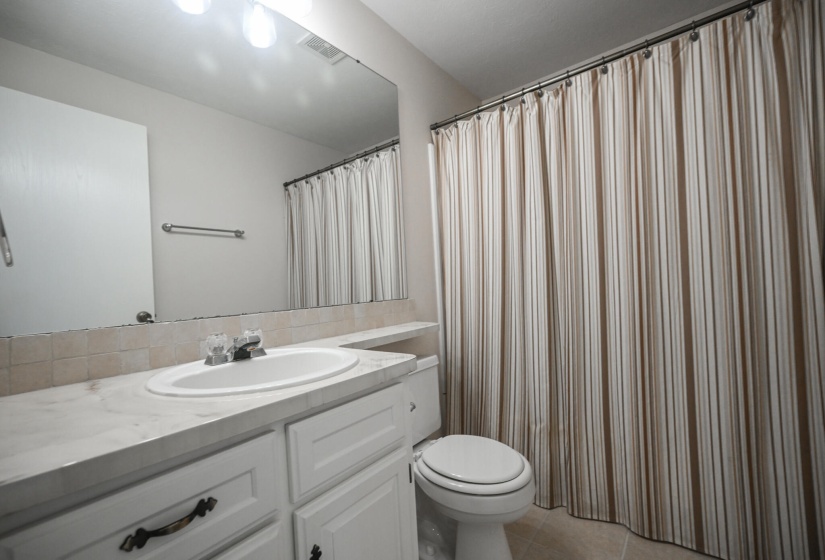 Hallway full bath
