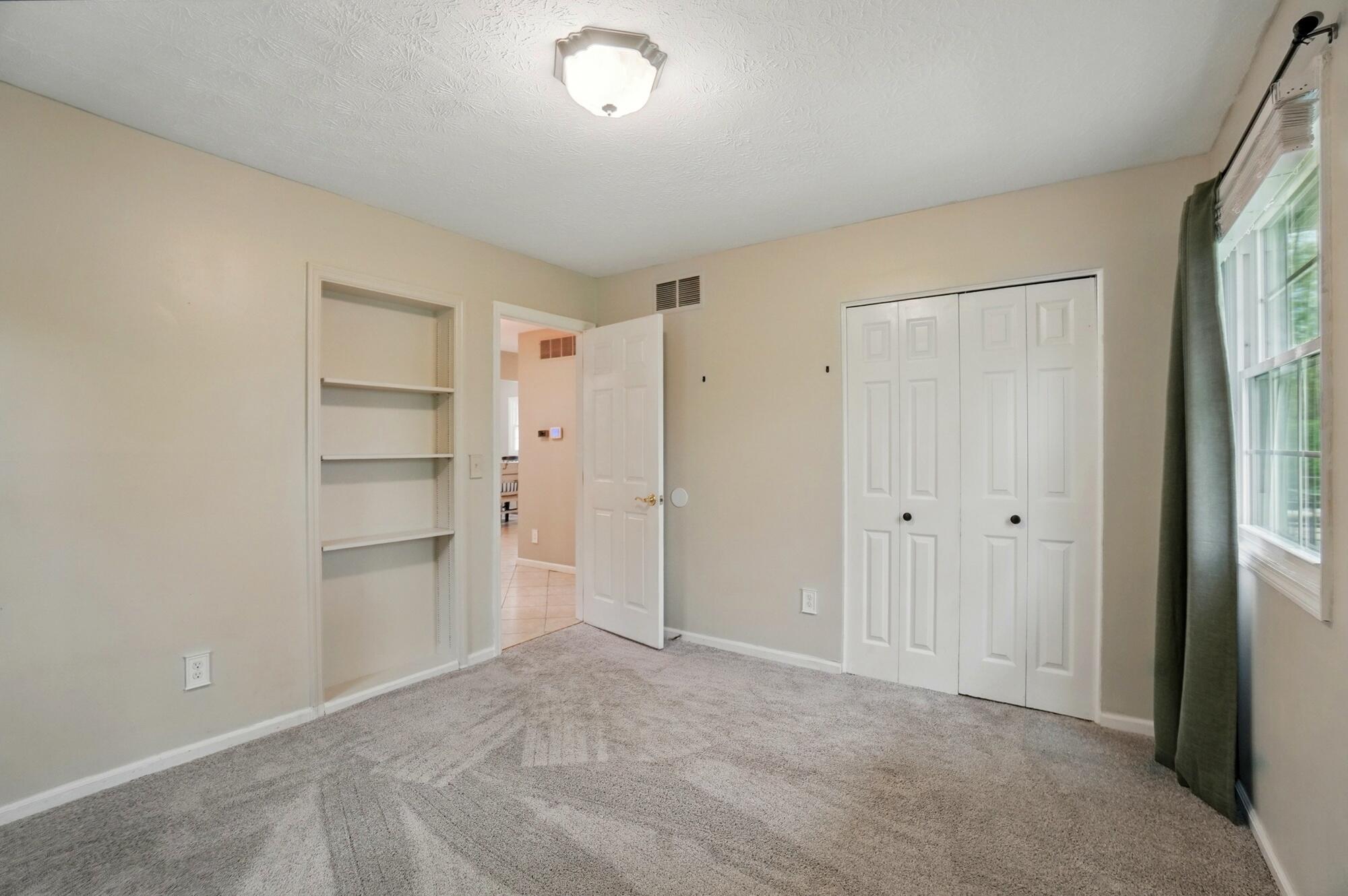 3877 St. Paris Pike, Springfield, Ohio 45504