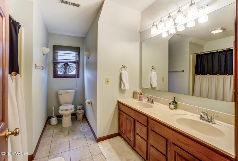 2957 Stoneybrook Drive, Lima, Ohio, 5 Bedrooms Bedrooms, ,4 BathroomsBathrooms,Residential,For Sale,Stoneybrook,306655