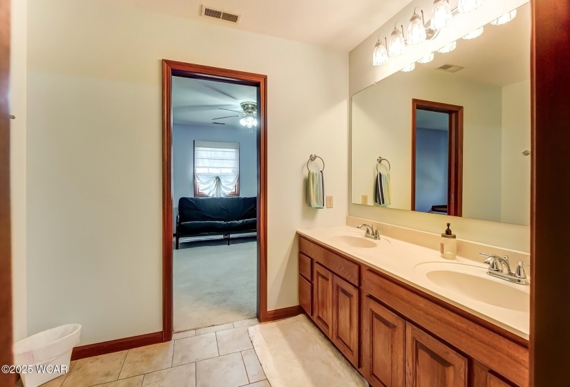 2957 Stoneybrook Drive, Lima, Ohio, 5 Bedrooms Bedrooms, ,4 BathroomsBathrooms,Residential,For Sale,Stoneybrook,306655