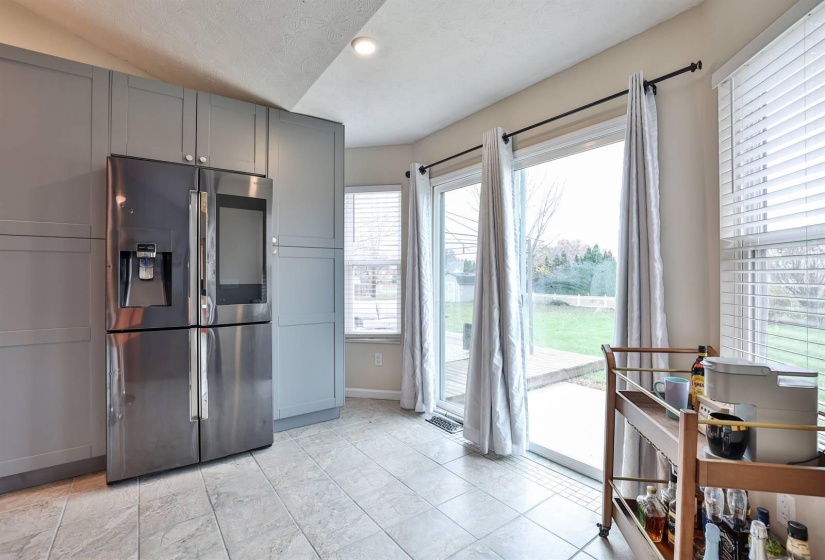 014-Breakfast-Room