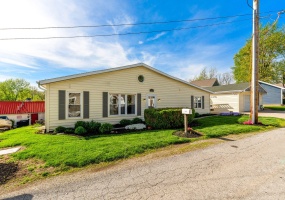 11172 Newland Dr Drive, Lakeview, Ohio 43331, 3 Bedrooms Bedrooms, ,2 BathroomsBathrooms,Residential,For Sale,Newland Dr,1038459