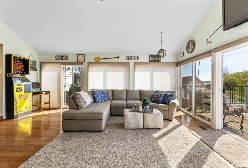 11172 Newland Dr (Interior)-19