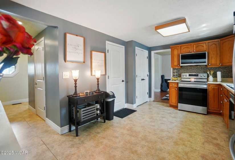 1461 Loch Loman Way, Lima, Ohio, 3 Bedrooms Bedrooms, ,2 BathroomsBathrooms,Residential,For Sale,Loch Loman,306953