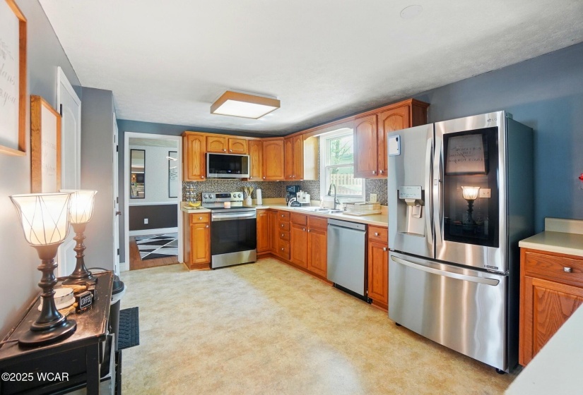 1461 Loch Loman Way, Lima, Ohio, 3 Bedrooms Bedrooms, ,2 BathroomsBathrooms,Residential,For Sale,Loch Loman,306953