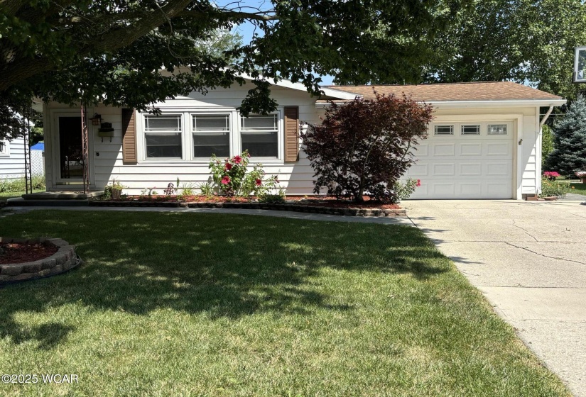 216 Rauthland Avenue, Wapakoneta, Ohio, 3 Bedrooms Bedrooms, ,2 BathroomsBathrooms,Residential,For Sale,Rauthland,306959