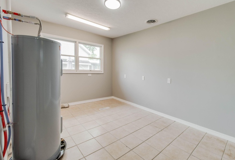 27-web-or-mls-2025 05 05 - 508FrontSt-Ro