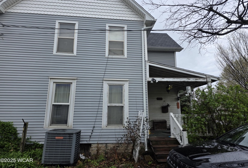1027 Elm Street, Lima, Ohio, 4 Bedrooms Bedrooms, ,1 BathroomBathrooms,Residential,For Sale,Elm,306964