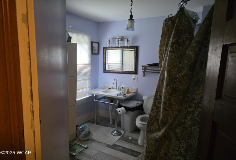1027 Elm Street, Lima, Ohio, 4 Bedrooms Bedrooms, ,1 BathroomBathrooms,Residential,For Sale,Elm,306964
