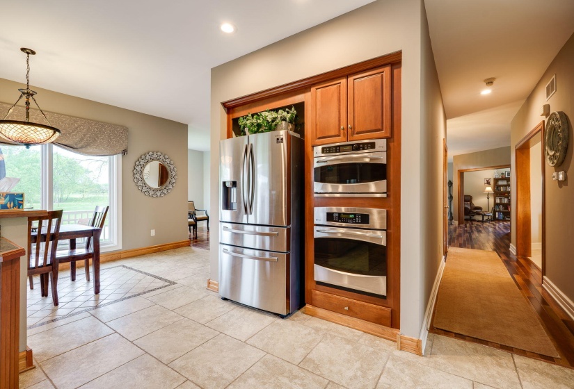 32-web-or-mls-2201-annandale-pl