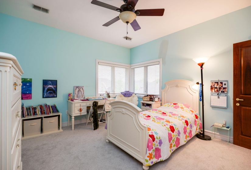 51-web-or-mls-2201-annandale-pl