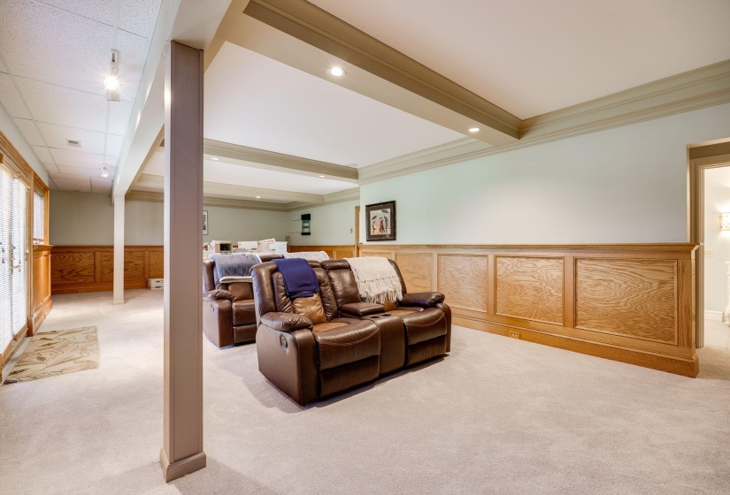 63-web-or-mls-2201-annandale-pl