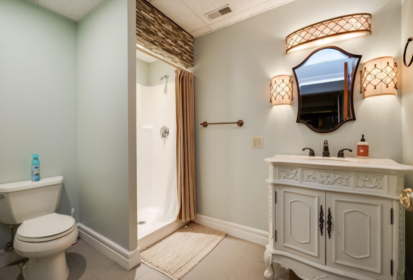 64-web-or-mls-2201-annandale-pl