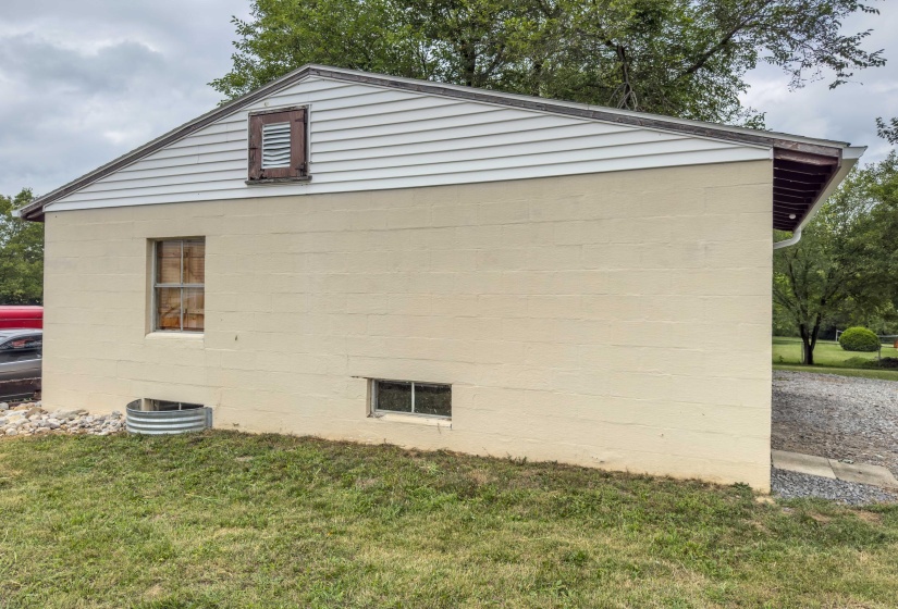 Exterior View of Garage