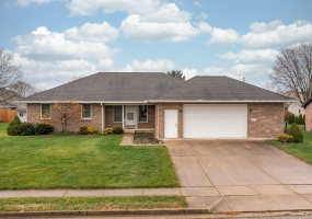 131 Ludlow Street, Covington, Ohio 45318, 3 Bedrooms Bedrooms, ,2 BathroomsBathrooms,Residential,For Sale,Ludlow,1035882