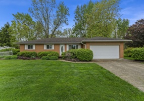 1900 Jillane Drive, Troy, Ohio 45373, 3 Bedrooms Bedrooms, ,2 BathroomsBathrooms,Residential,For Sale,Jillane,1038487