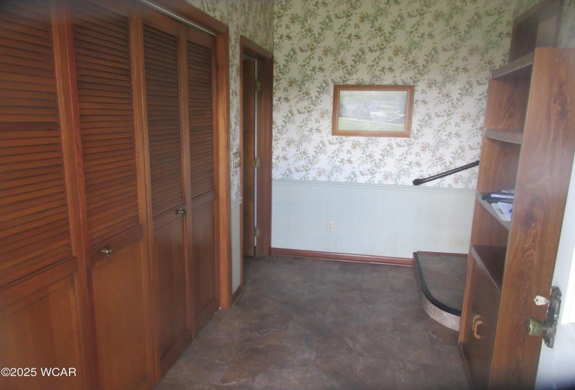 entry way with closets