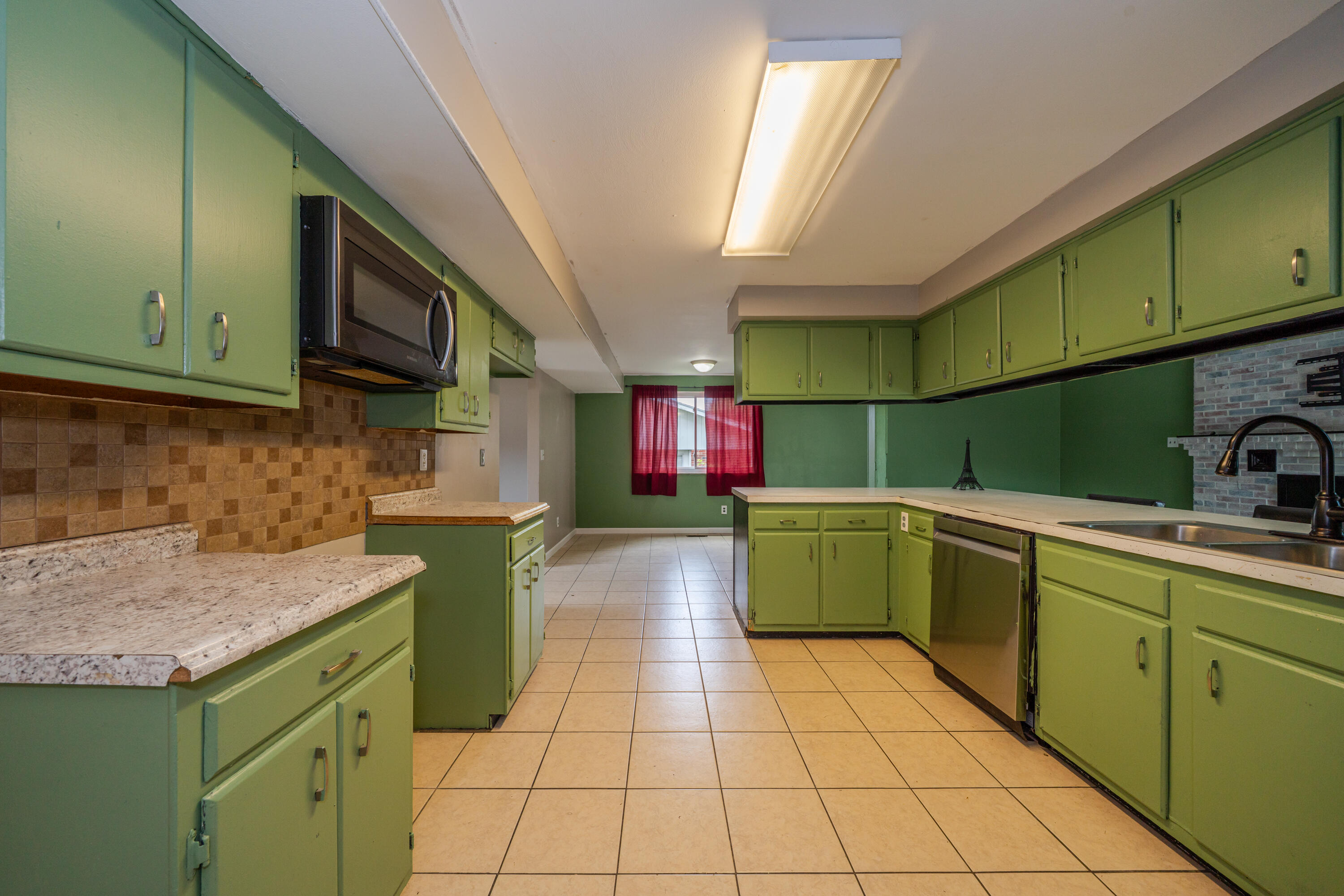 4931 Longford Road, Huber Heights, Ohio 45424