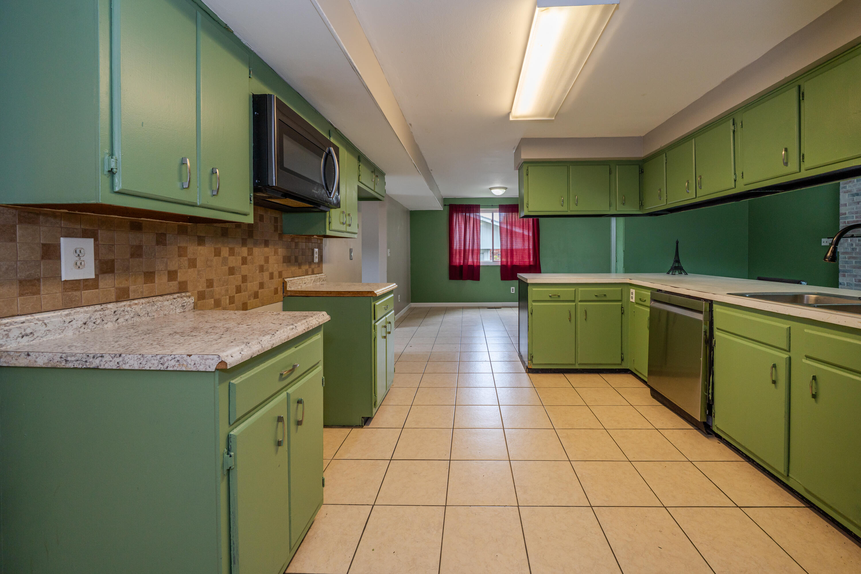4931 Longford Road, Huber Heights, Ohio 45424