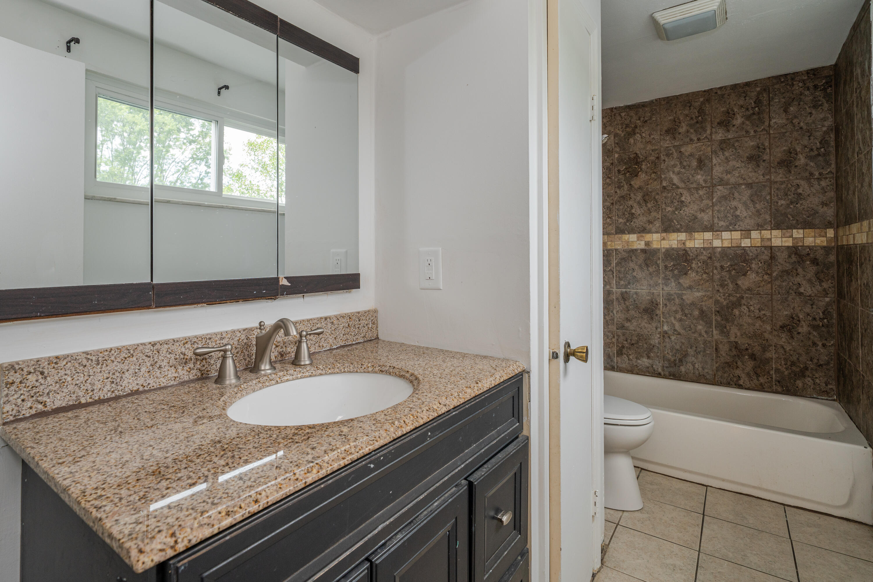 4931 Longford Road, Huber Heights, Ohio 45424