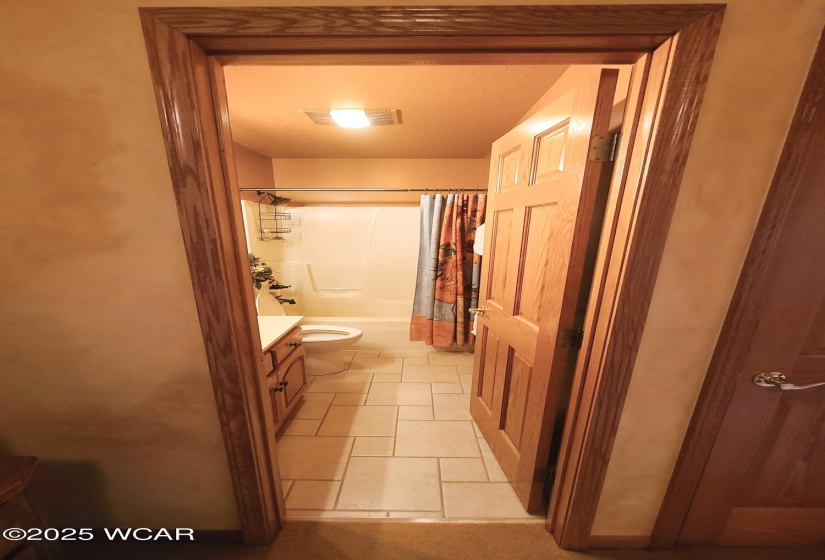 Main floor full bath