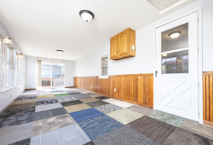 14221 Lakewood Ave-8