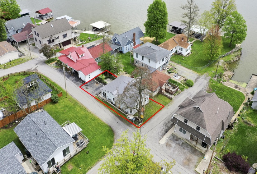 14221 Lakewood Ave-5